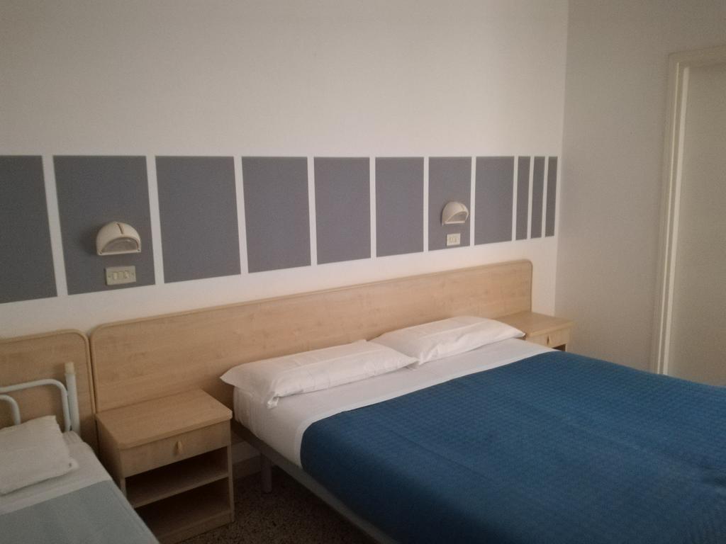 Albergo B&B Serafini Ріміні Екстер'єр фото